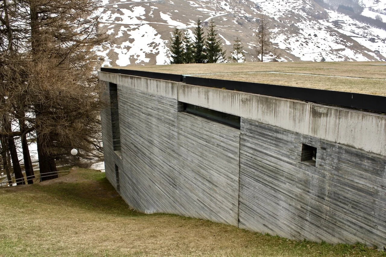 瓦尔森温泉浴场（注：Therme常见表示温泉浴场等含义，Vals一般指瑞士的瓦尔镇，The Therme Vals通常就是指瓦尔镇的这个知名温泉浴场建筑） -7