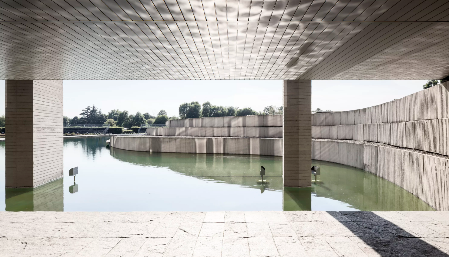 尼迈耶的蒙达多利集团总部丨意大利-7