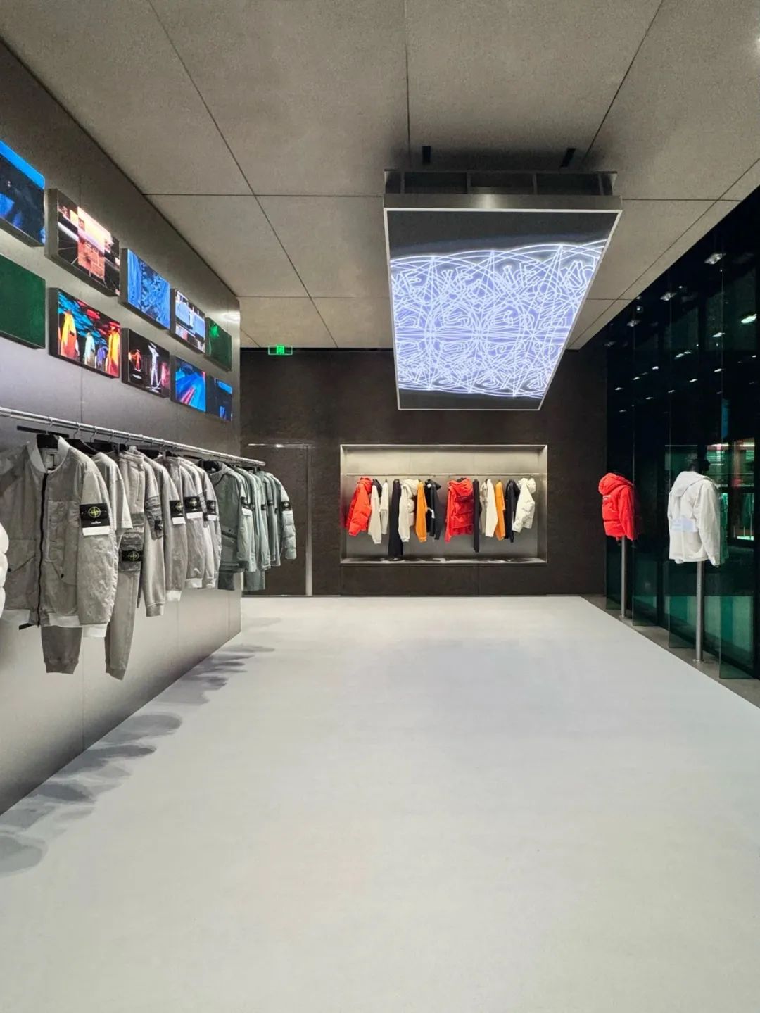 Stone Island 成都太古里旗舰店丨中国成都丨OMA,AMO-4