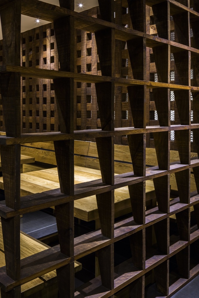 喧嚣中的宁静空间——越南胡志明市“Syunkato Soba”餐厅设计-42