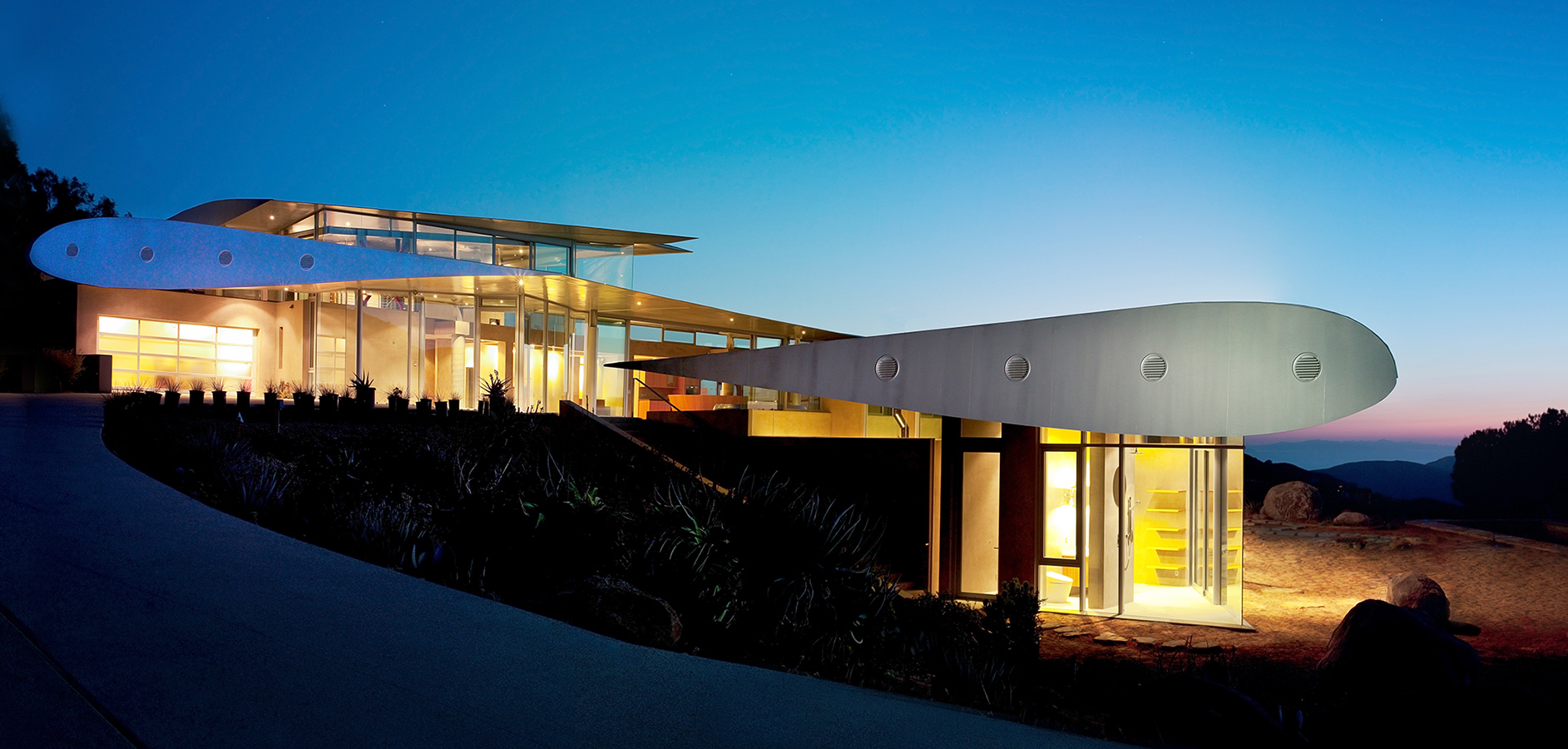 波音 747 机翼变废为宝，打造独特住宅-0