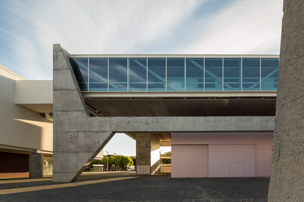 葡萄牙里斯本“Museu dos Coches”博物馆设计亮点与点评-7