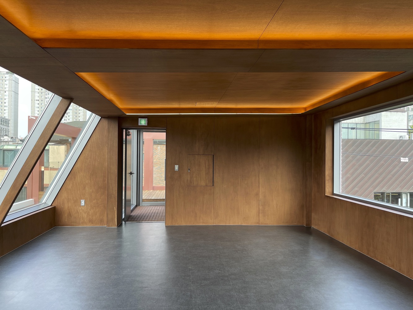 首尔 SINSA 大楼改造丨韩国首尔-15