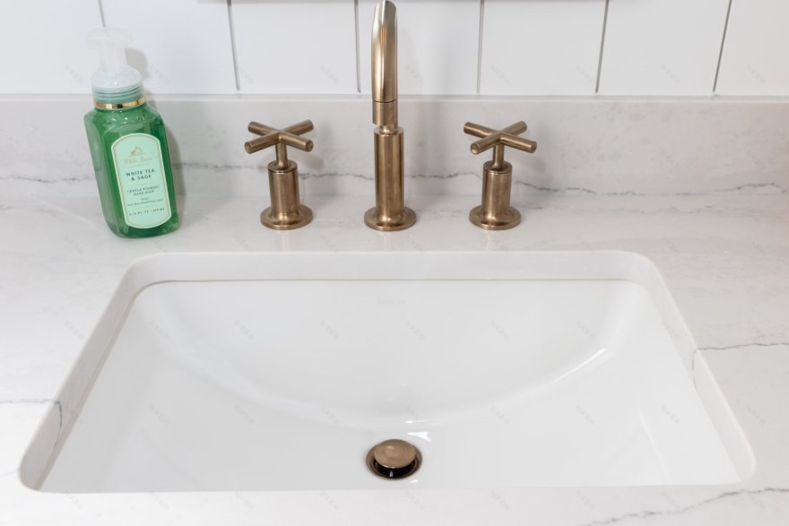 完美化妆间打造项目丨Ashmore Builders Inc-26