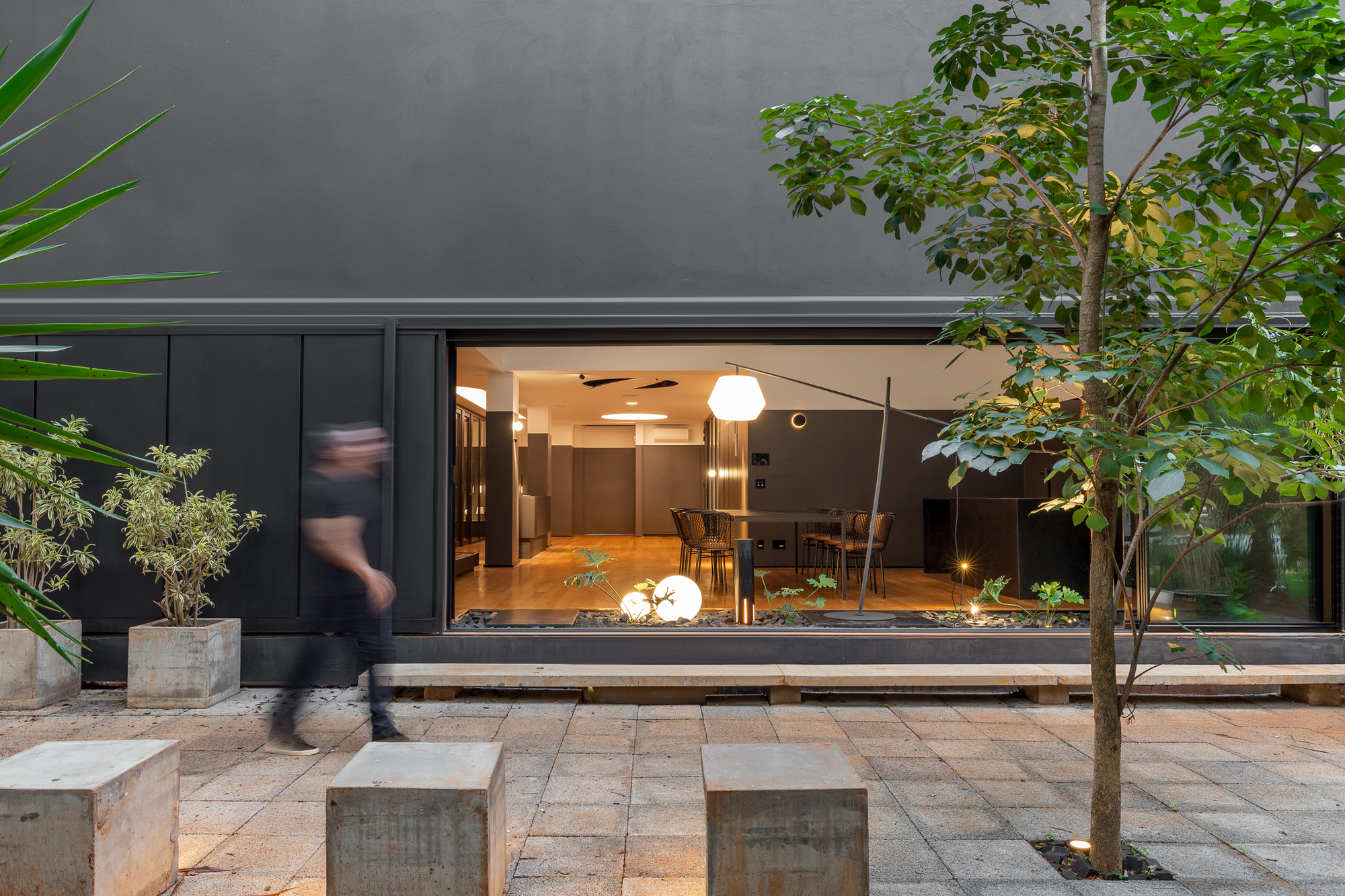 Dessine+Vansati 灯饰店丨巴西丨BLOCO Arquitetos-12