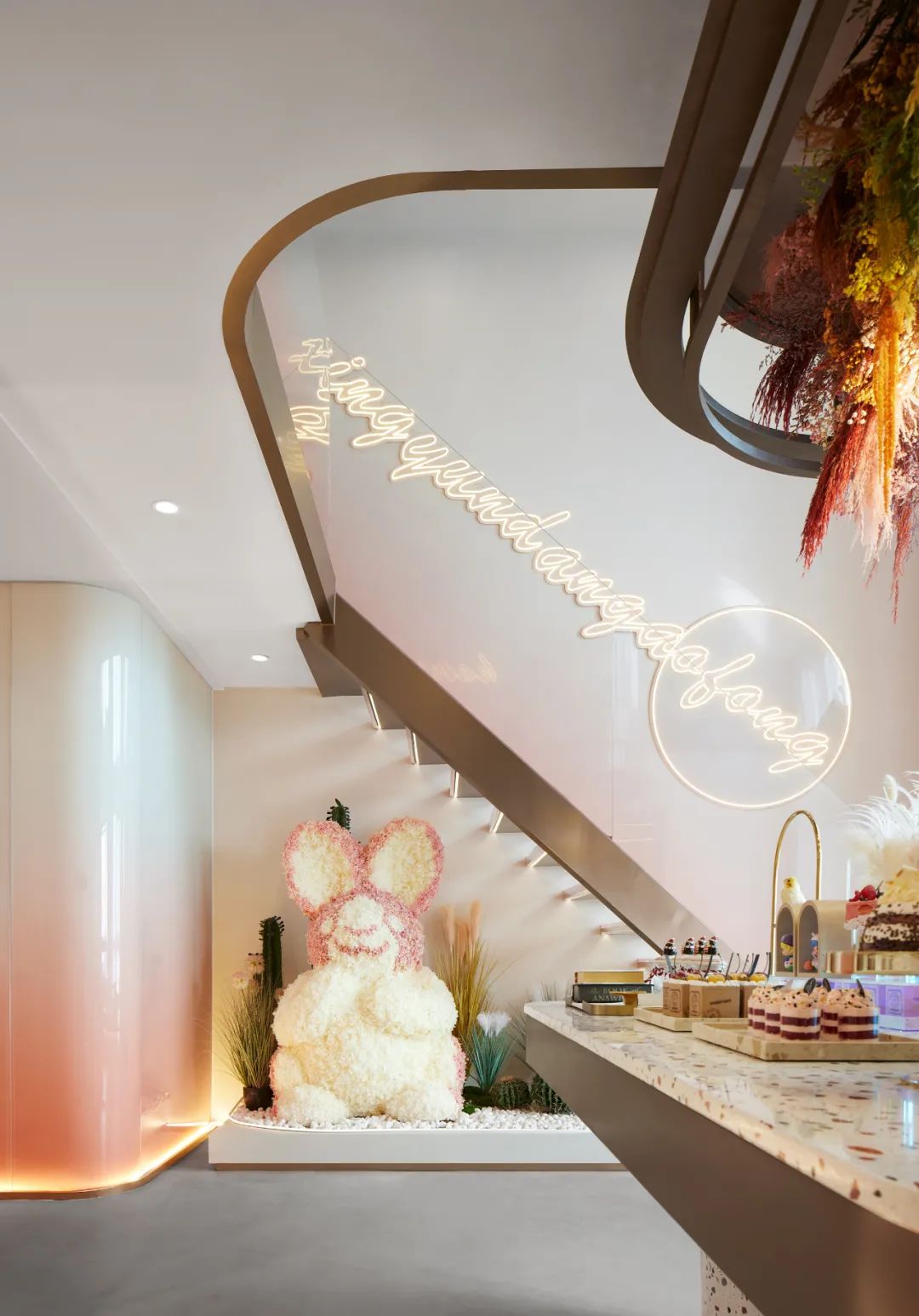 梦幻般的生活空间设计丨中国丨岳蒙设计-0