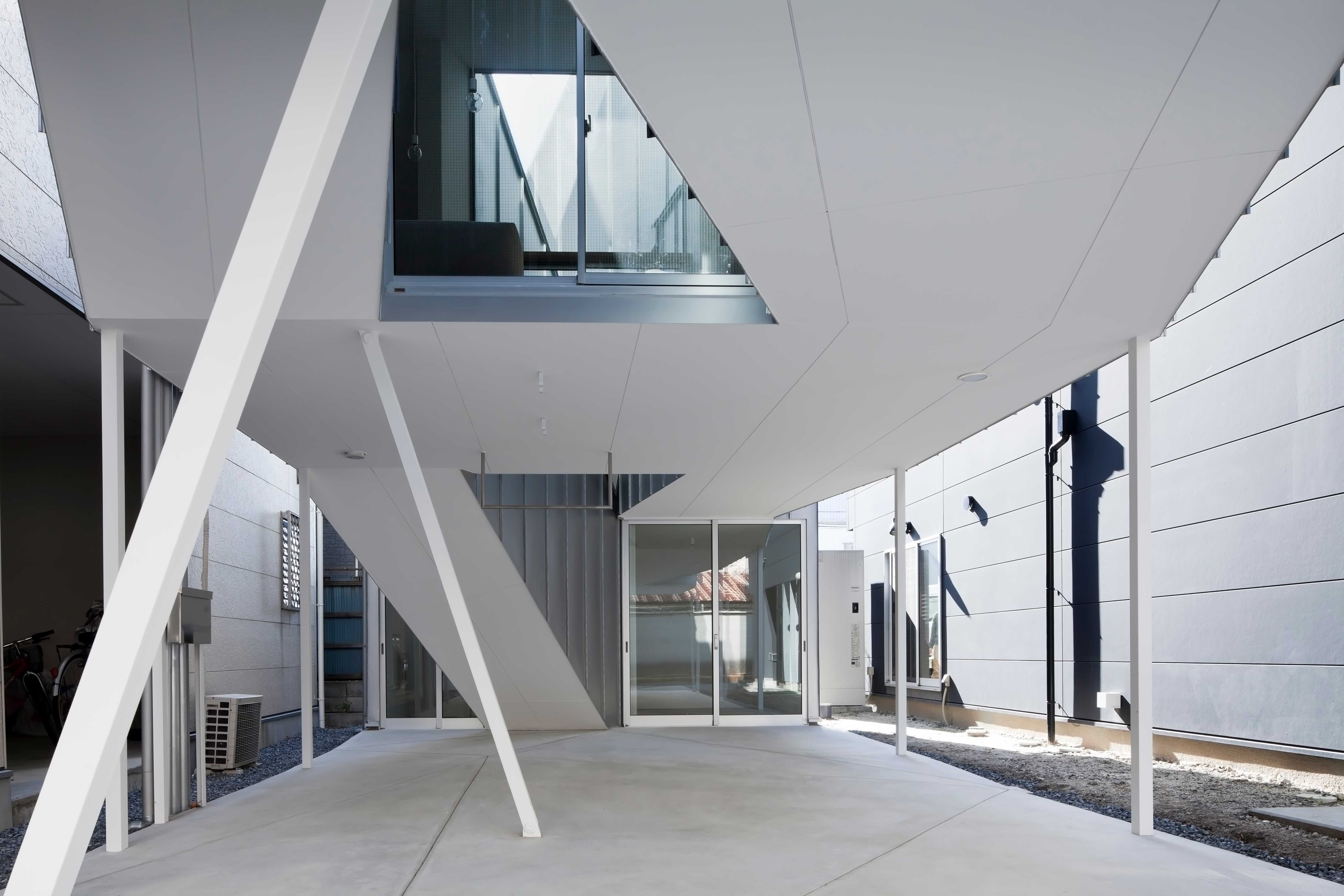 空中舞动的住宅 | 大阪市中心的三维居住空间-11