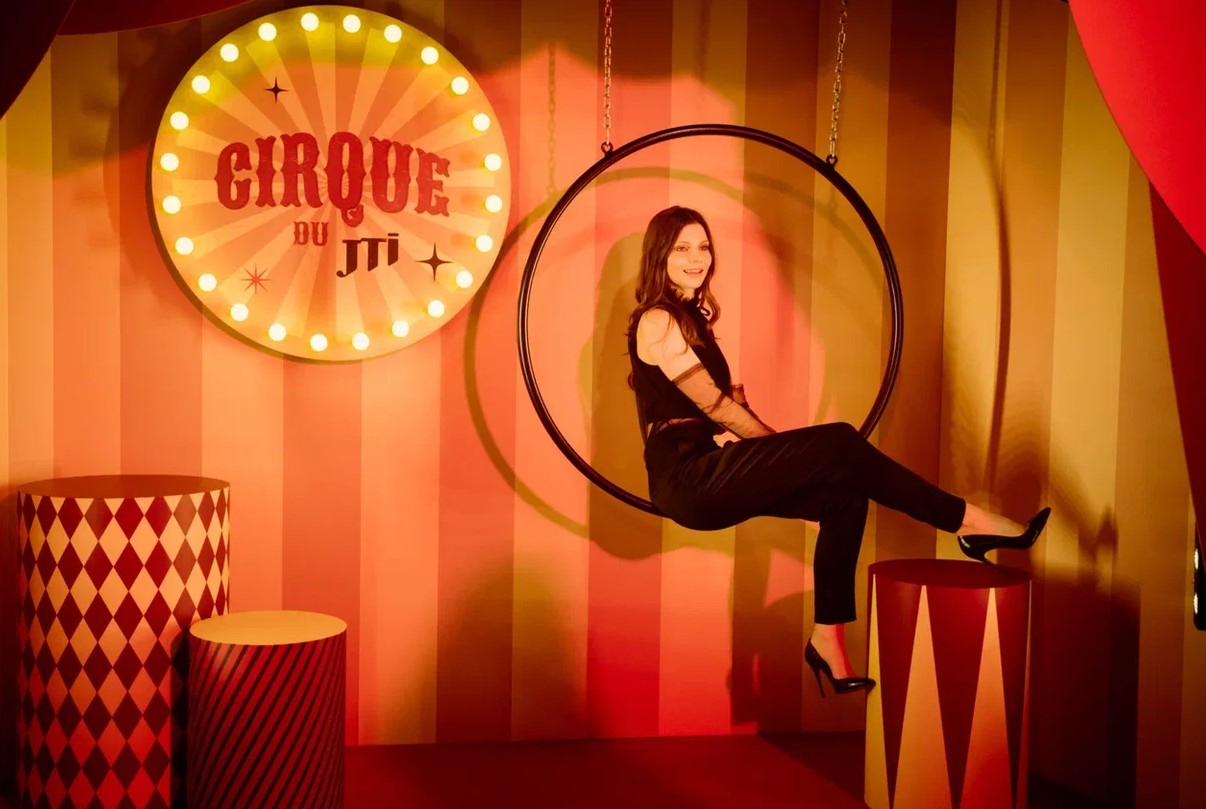 纽约 2023 年的 JTI 马戏团丨美国纽约丨Stereotactic 机构与安娜·沙拉诺娃-9