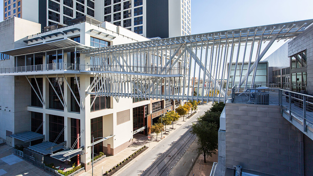 Austin Hilton 天桥-2