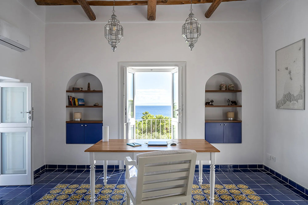 海洋风格与摩洛哥图案：西西里岛鼓舞人心的夏日之家-10