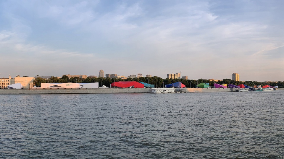 俄罗斯创意产业节多彩展亭,助力疫情防控-9