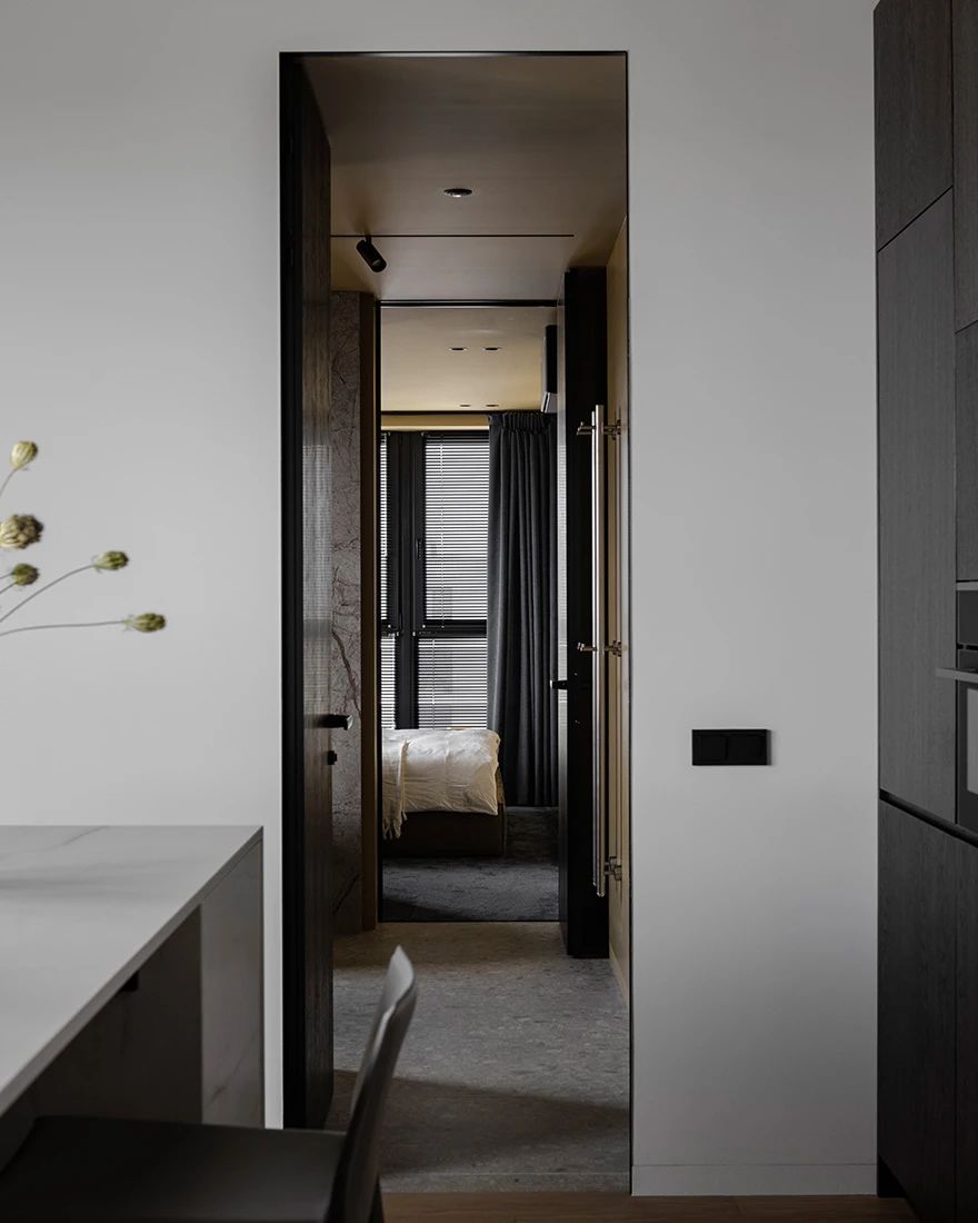 75㎡灰色简约空间设计丨Evgenia Mlynchik-17