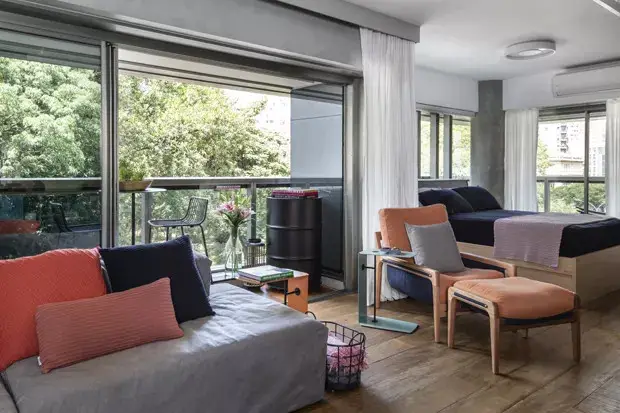 色彩鲜明的巴西小公寓-1