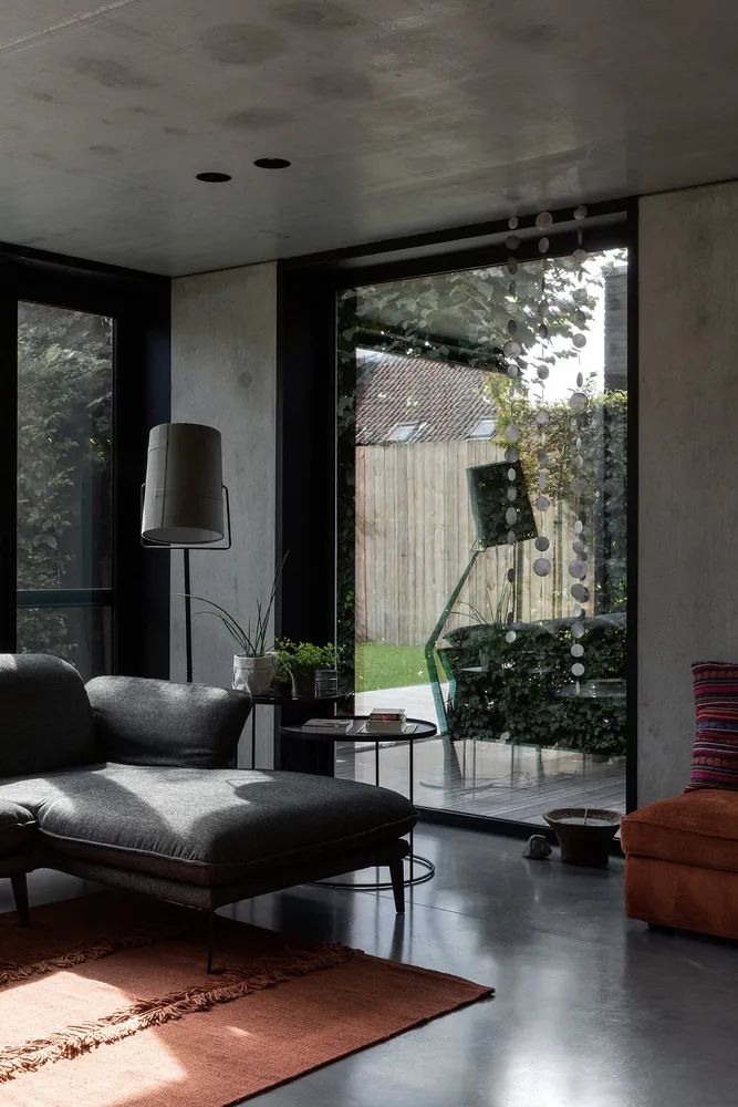 比利时混凝土住宅，温暖现代的可持续发展之家-37