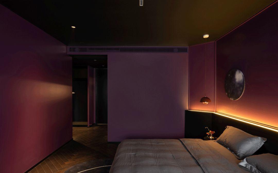 清羽设计丨平层丨粉色楼梯紫色墙壁酷炫星球-37