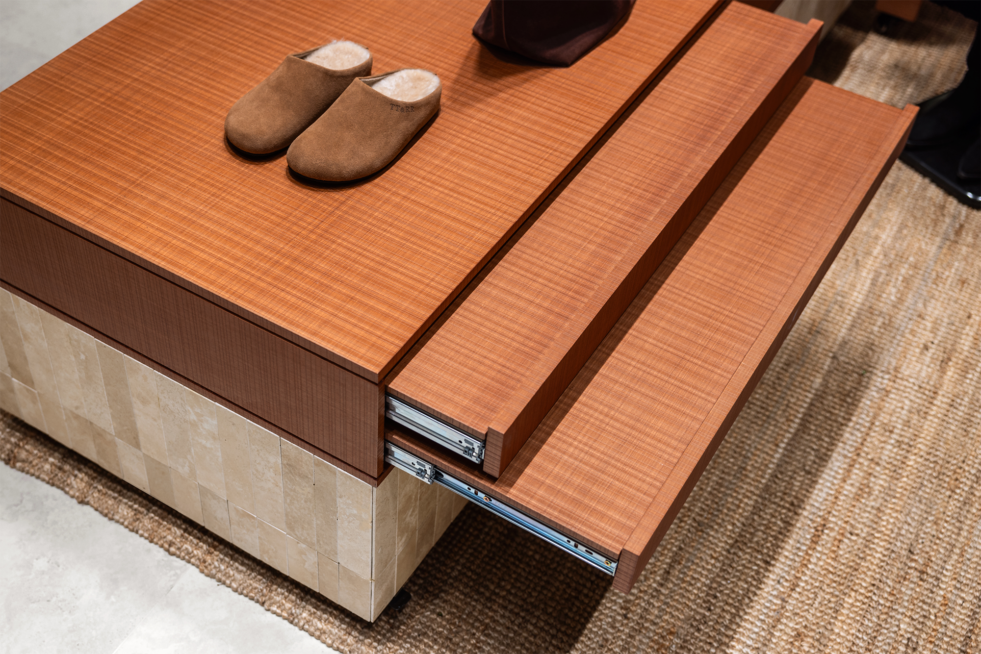 广东侒何莳AimeeHe Studio Retail Store丨LubanEra·Design（鲁班时代建筑装饰设计）-35