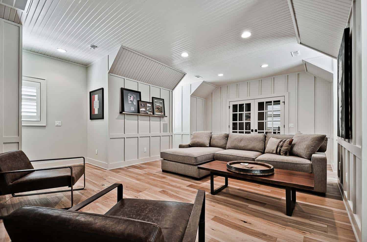 Welcoming craftsman style home with farmhouse touches in Arkansas-28