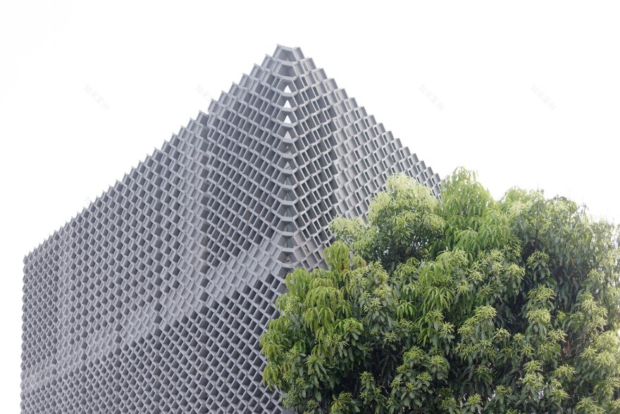 泰国镂空混凝土砖住宅-14