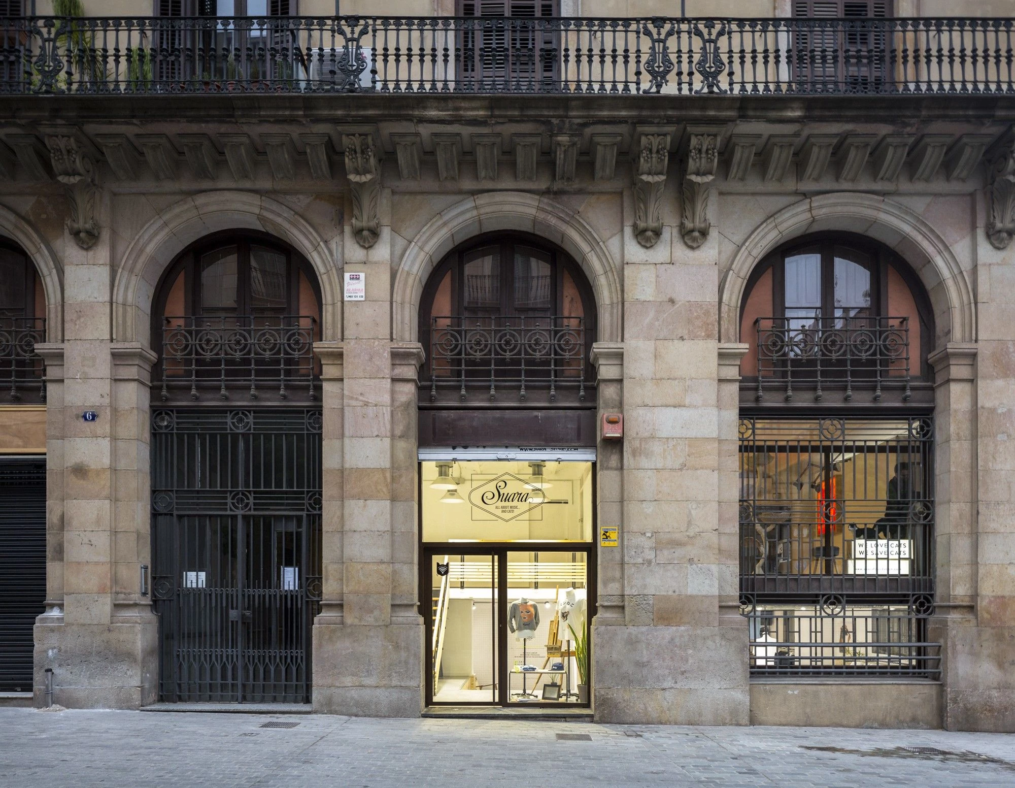 舞动 Suara | 世界知名舞曲品牌的时尚店铺设计-10