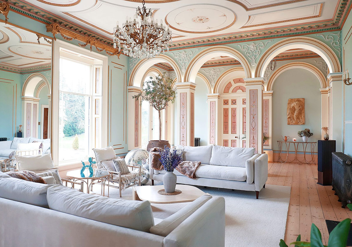 19 世纪英国庄园的华美复兴-1