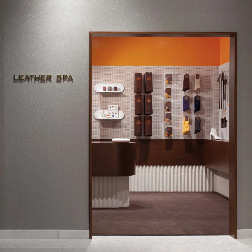 纽约 Saks Fifth Avenue 的 Leather SPA 旗舰店设计-16
