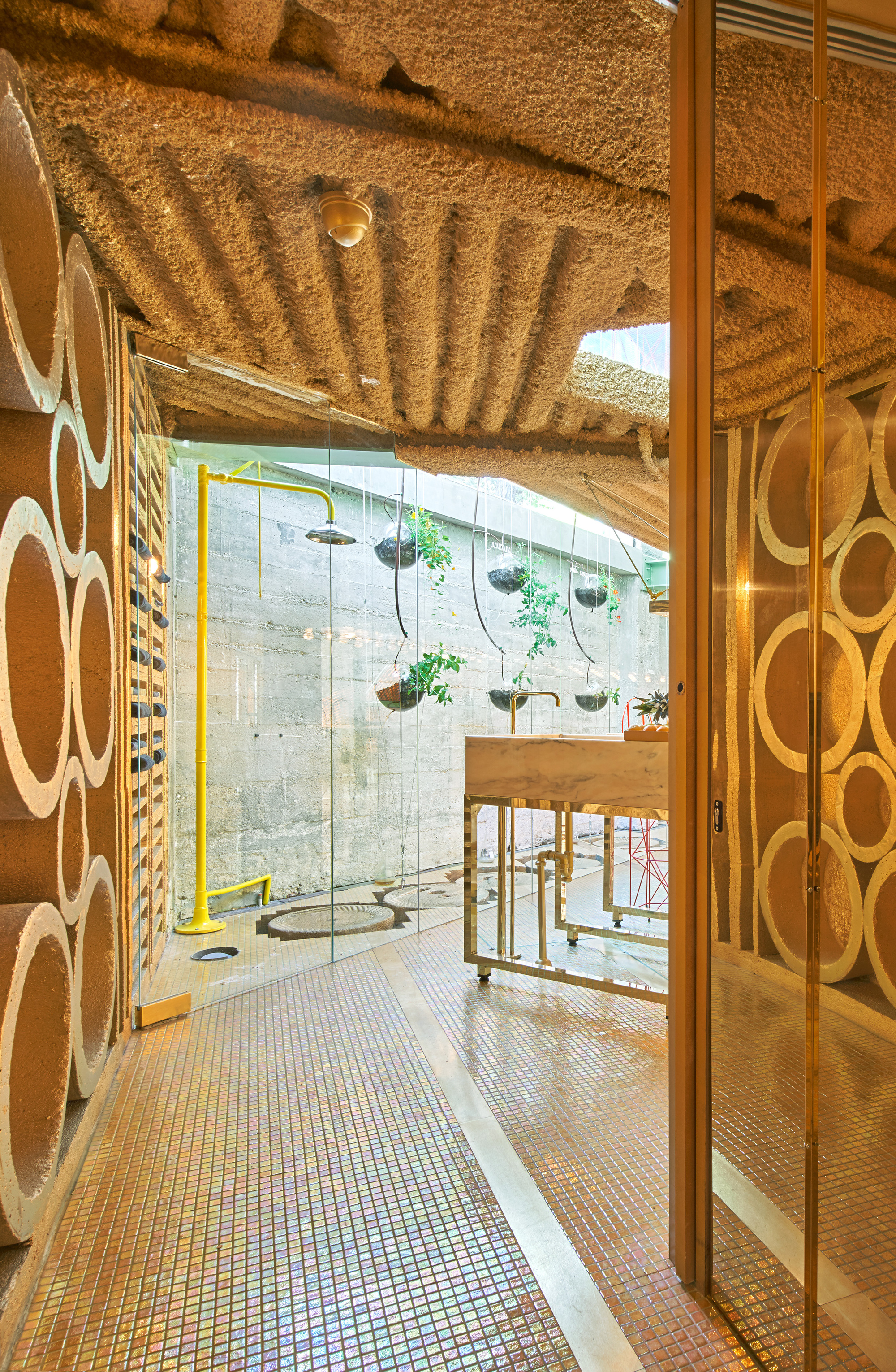 Run Run Run Intervention / Andrés Jaque / Office for Political Innovation-22