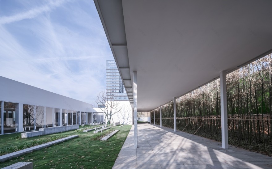 武汉光谷展示中心,诠释建筑与景观的完美融合-5