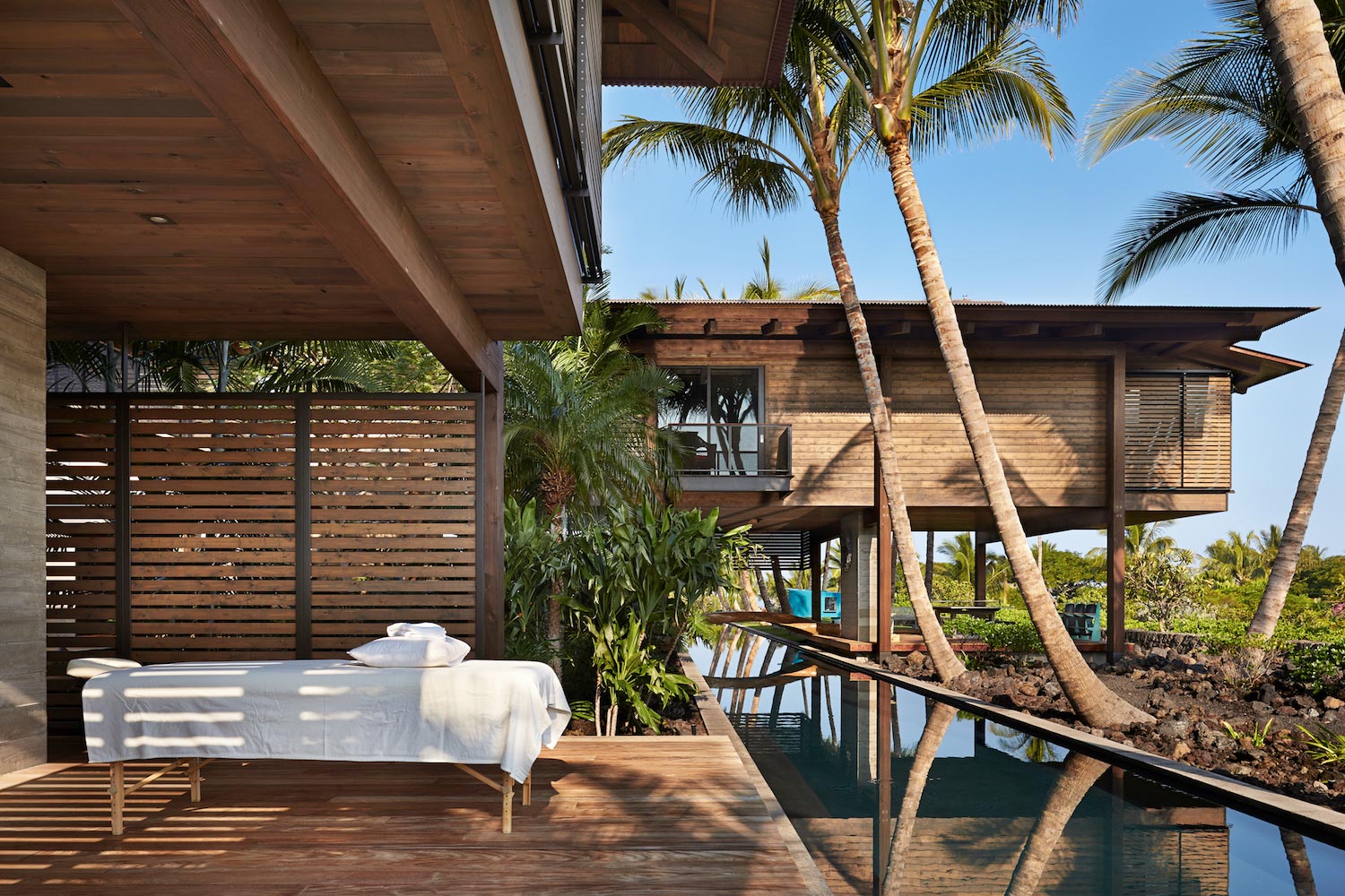 夏威夷热带景观中的波利尼西亚风格住宅-3