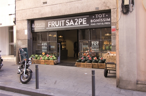 Queviures FRUIT SA2PE水果店铺室内设计项目丨SpainBarcelona丨CREAPROJECTS-17
