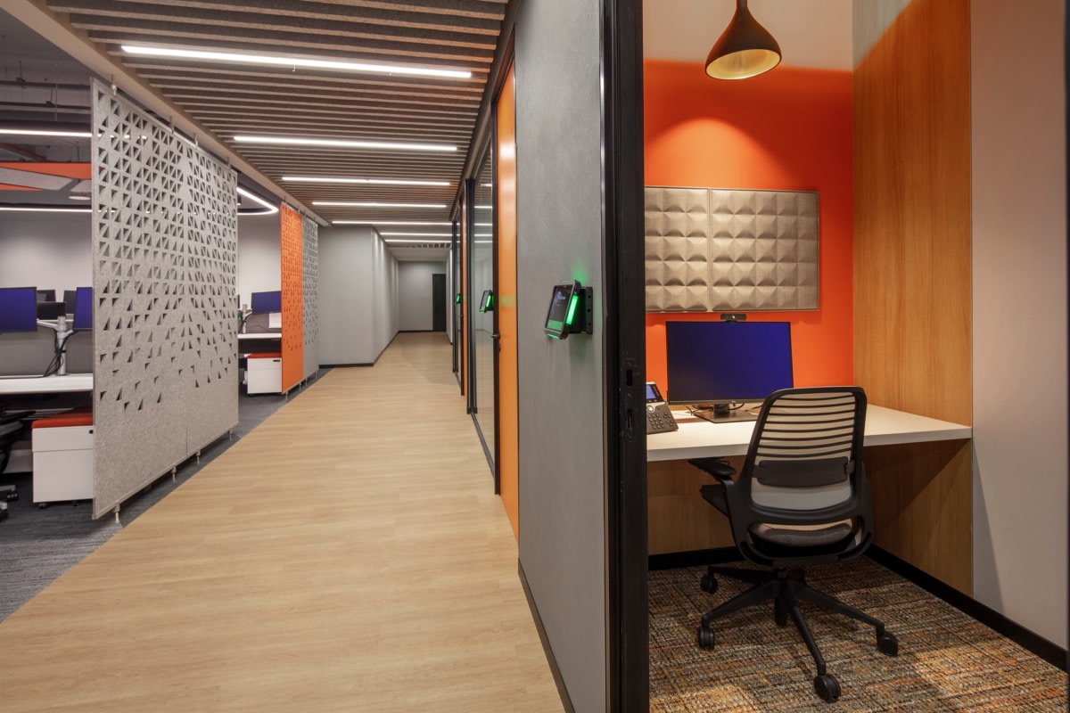 云端数据创新办公空间设计丨印度班加罗尔-14