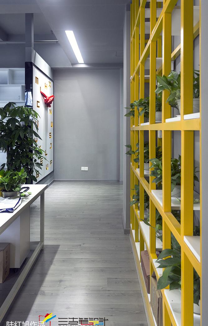 时尚工业风公共办公区设计-18