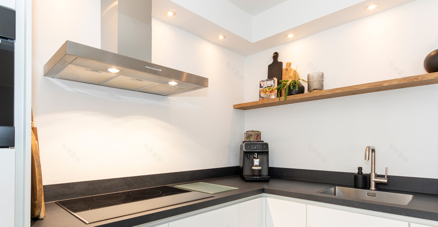 Harderwijk白色无吊柜厨房设计项目丨DB Arma Keukens en Sanitair-16