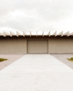 Niemeyer 宾馆改造丨黎巴嫩丨East Architecture Studio
