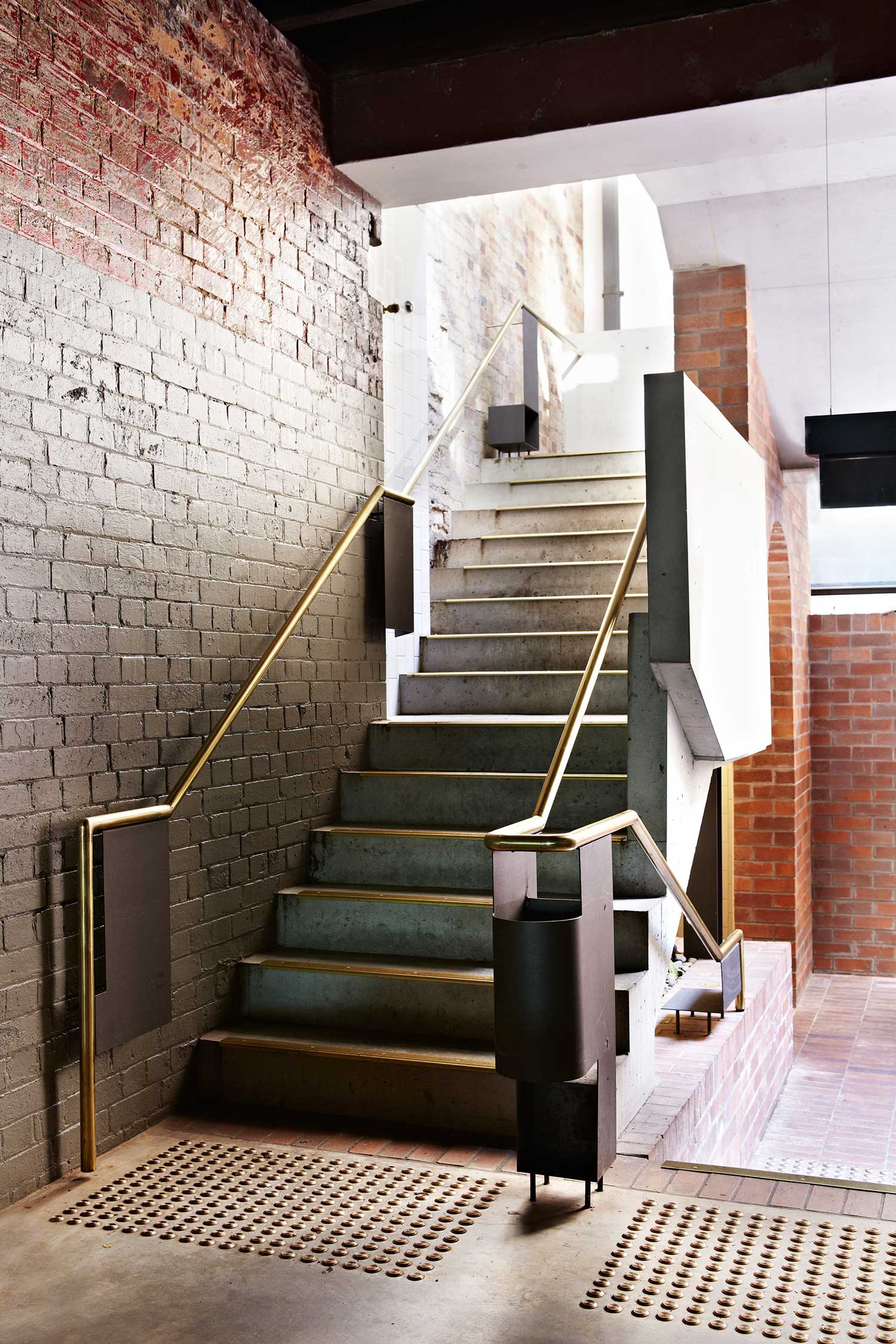 米尔恩街住宅，19 詹姆斯街，万多街，金发维纳斯零售店，砖厂设计工作室，唐娜·比昂达，测量公司，标准市场公司-38