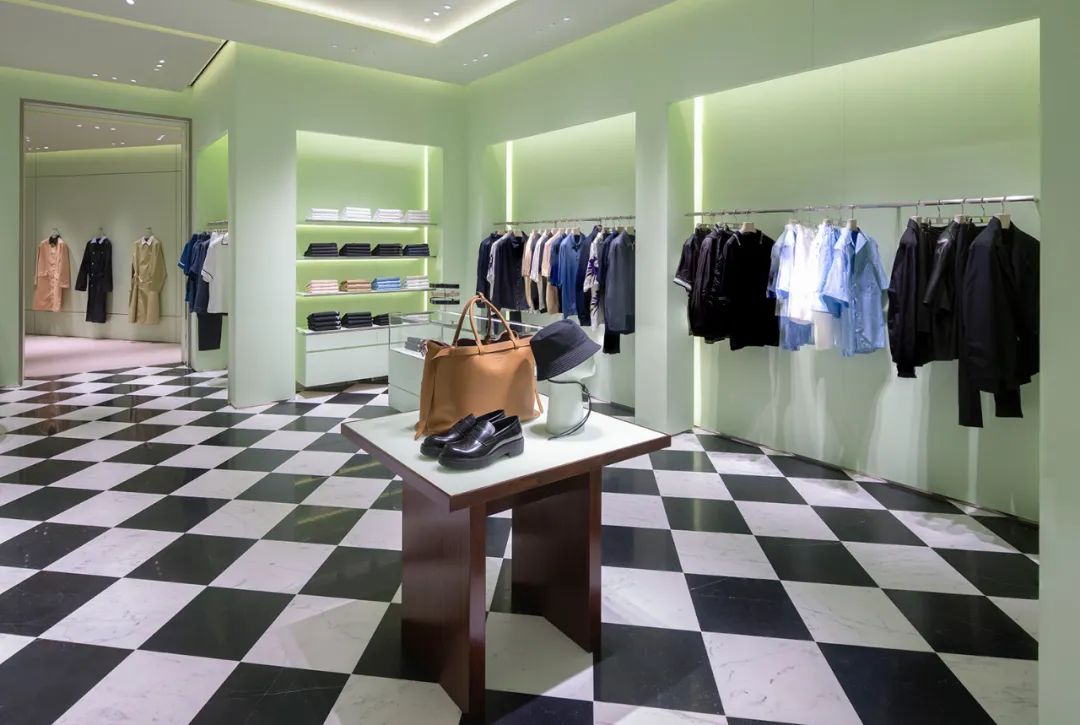 Prada 吉隆坡全新精品店丨马来西亚吉隆坡-11