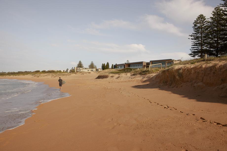 Mona Vale Surf Life Saving Club | 自然与社区的完美融合-18