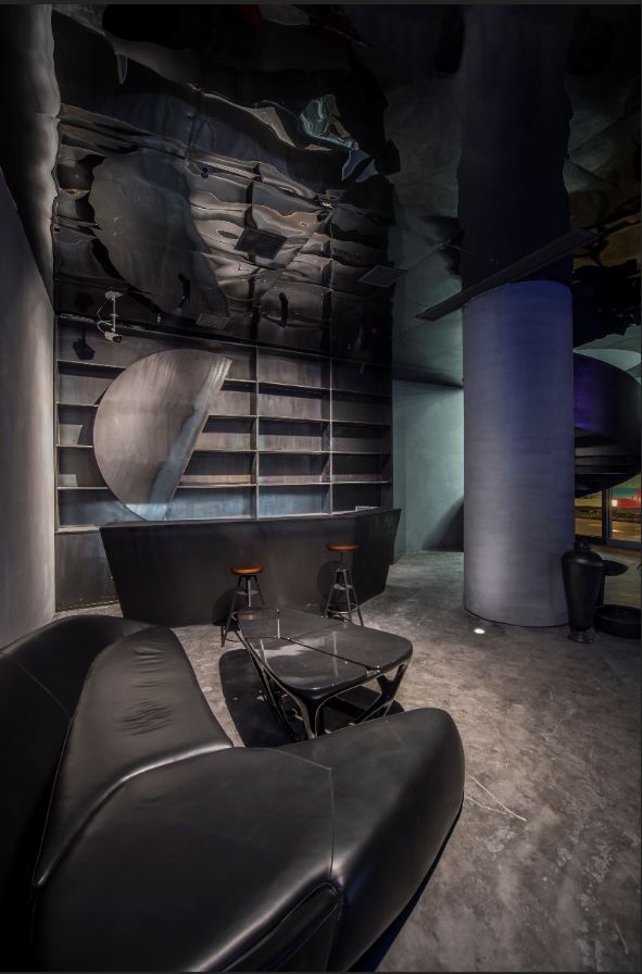 黑空间 | 英伦买手店的极简设计美学-57