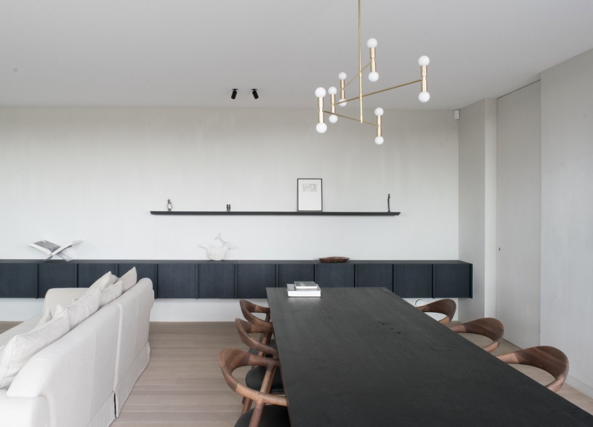 比利时 Flemish 景观中的极简主义宁静之家-0