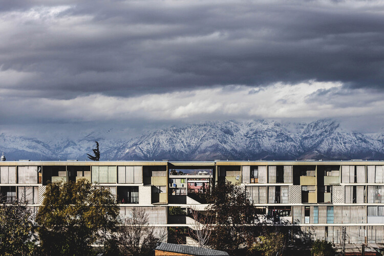 圣地亚哥建筑城丨智利圣地亚哥-25