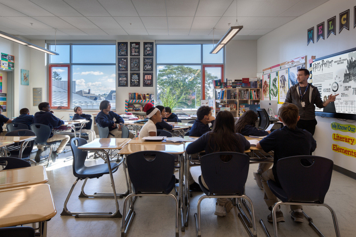 克拉克大街中学-12