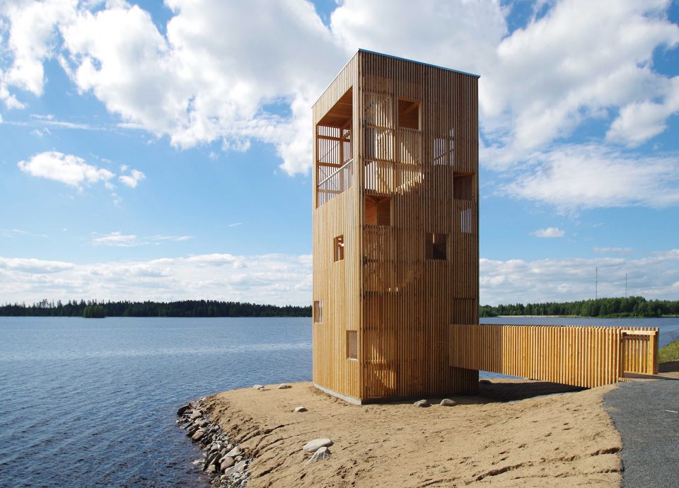 芬兰湖岸观景塔-2