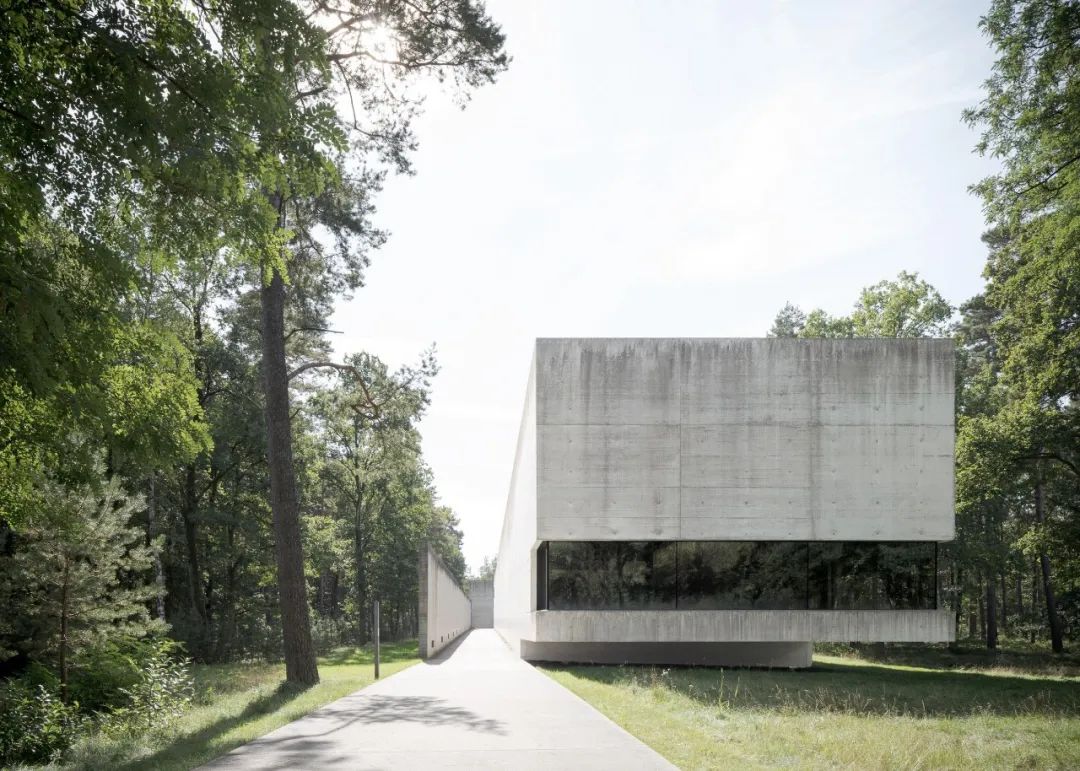 贝尔根-贝尔森纪念馆丨德国丨Ksp engel-6