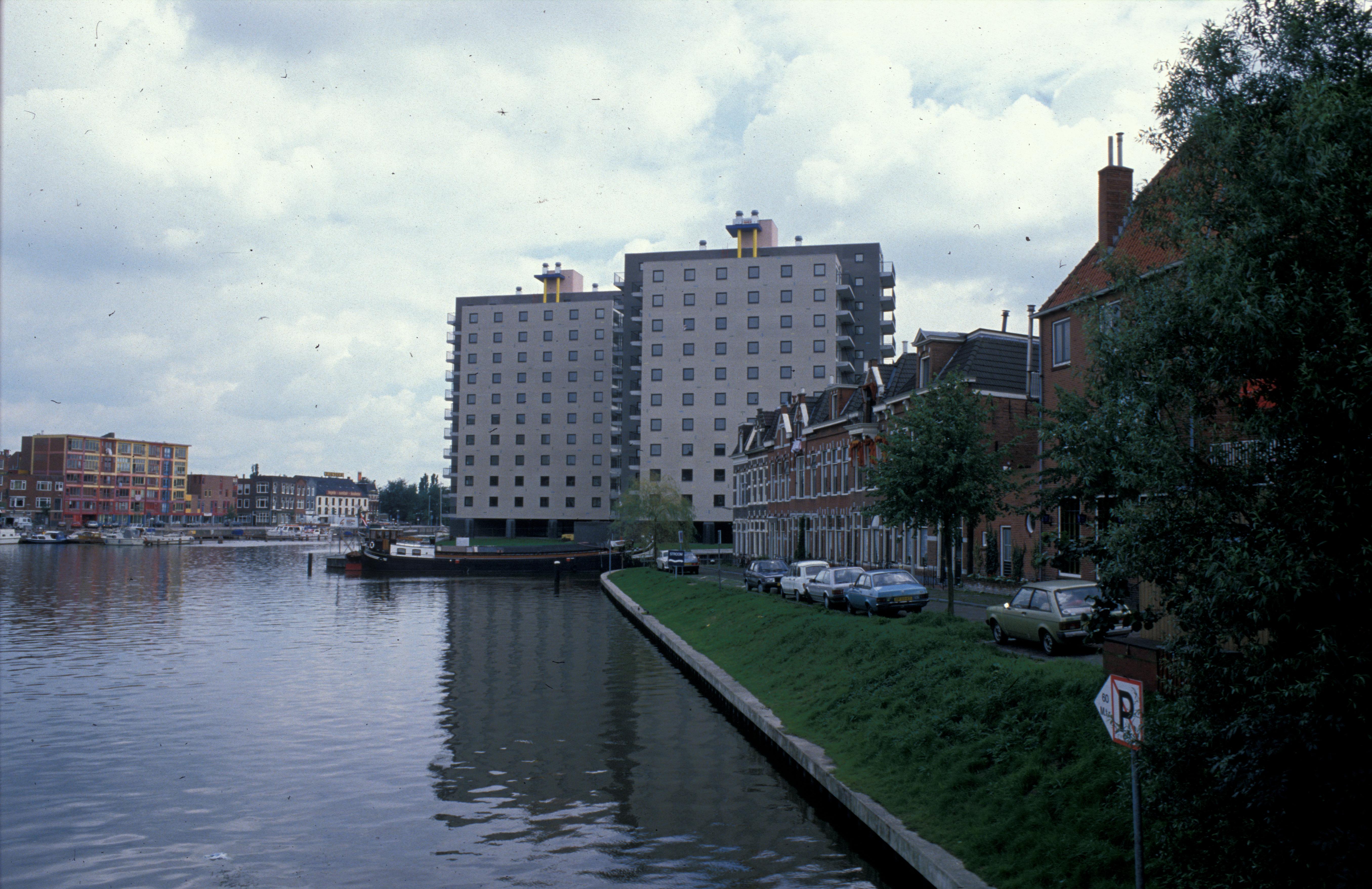 德布林克公寓-3