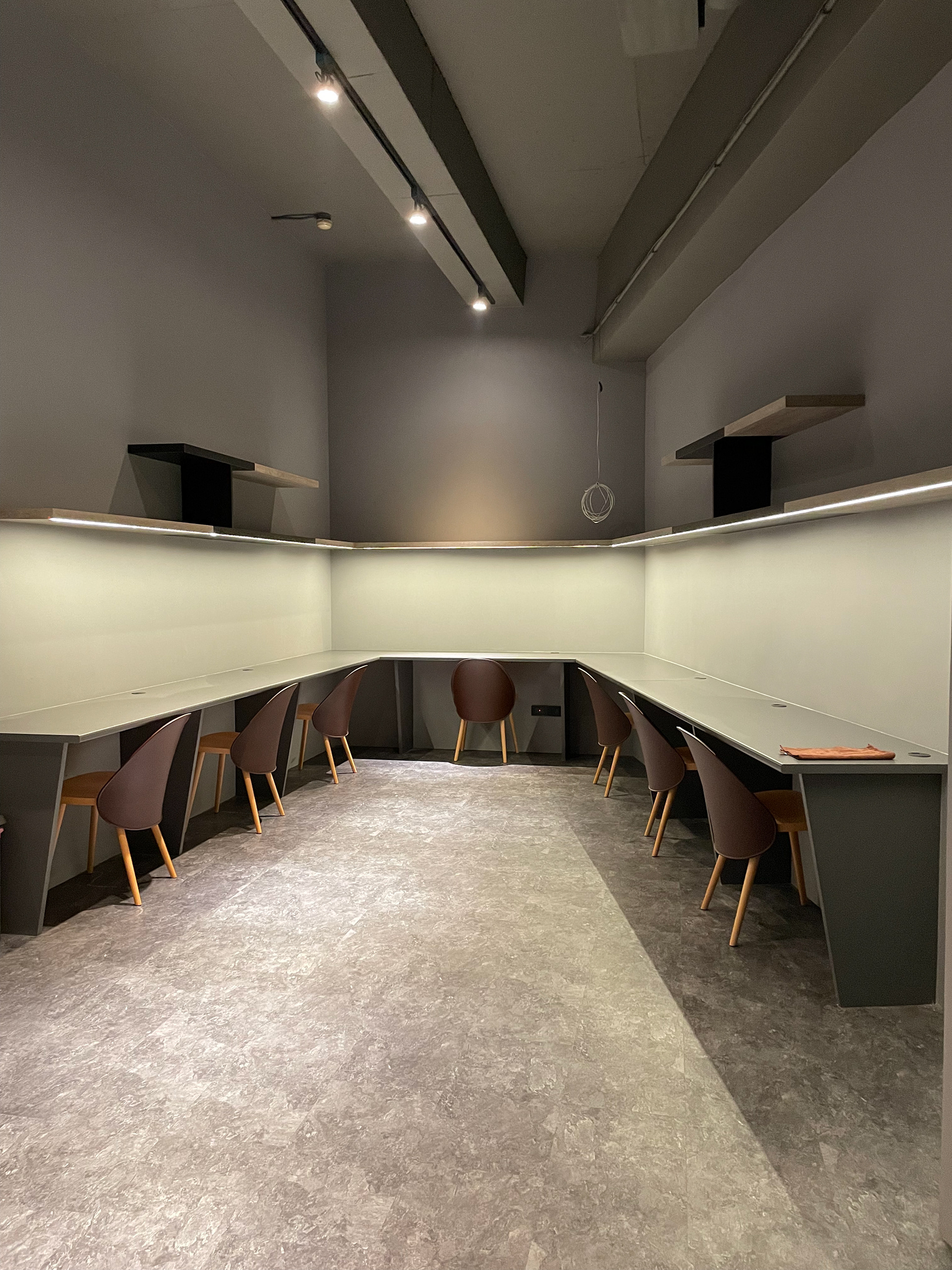 複合商業空間-辦公室 X 格子空間設計在職作品-4