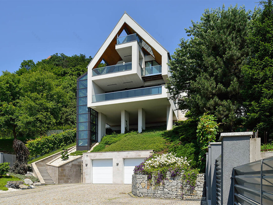 波兰 GG House 绿色住宅,自然光线与景观完美融合-9