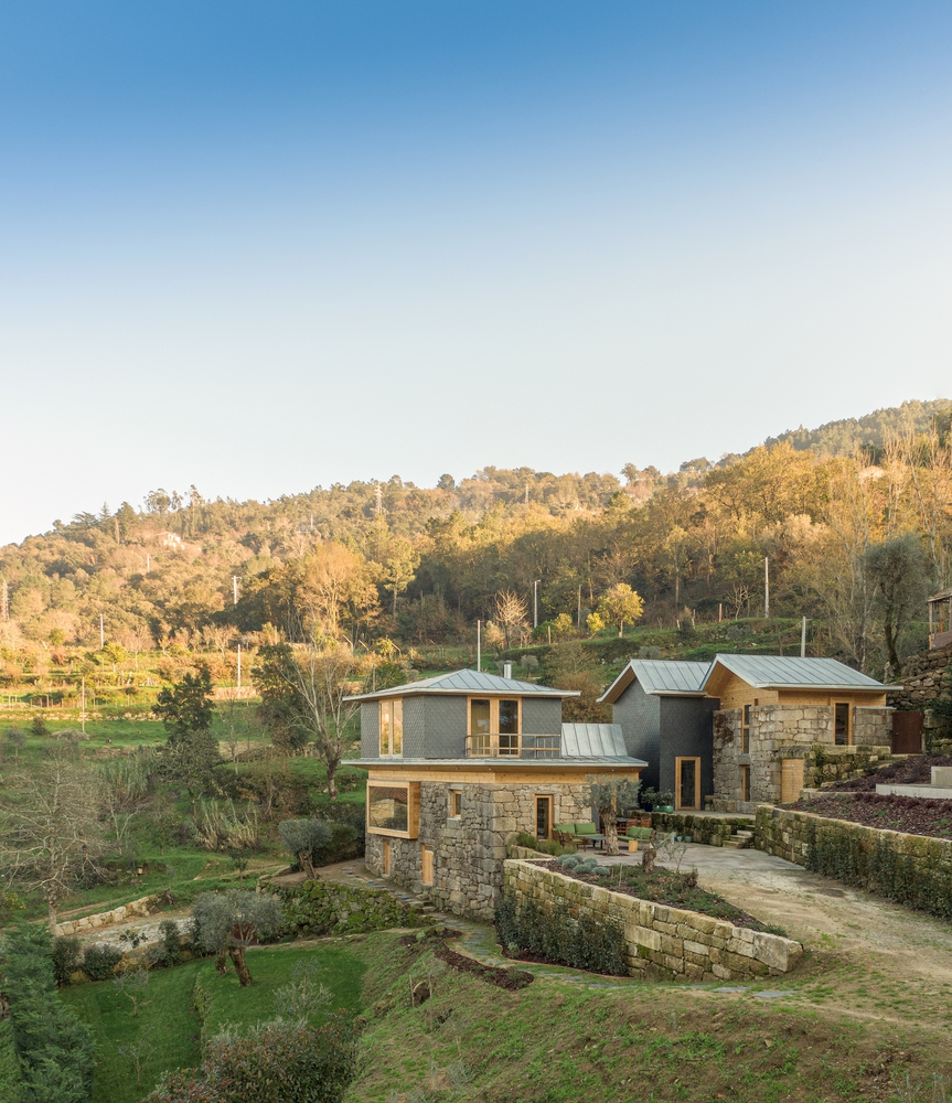 葡萄牙埃尔米达住宅创新改造丨Carlos Castanheira-3