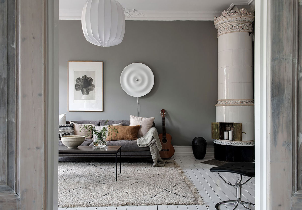 哥德堡优雅灰白公寓,复古门设计瞩目-18