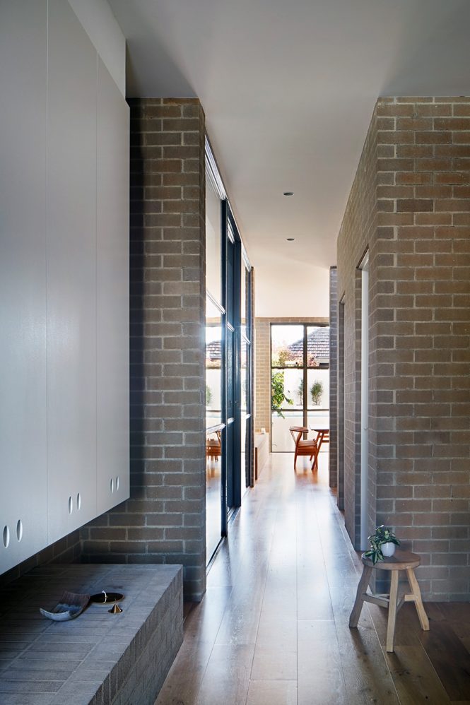 South Yarra Residence Hecker Guthrie-1