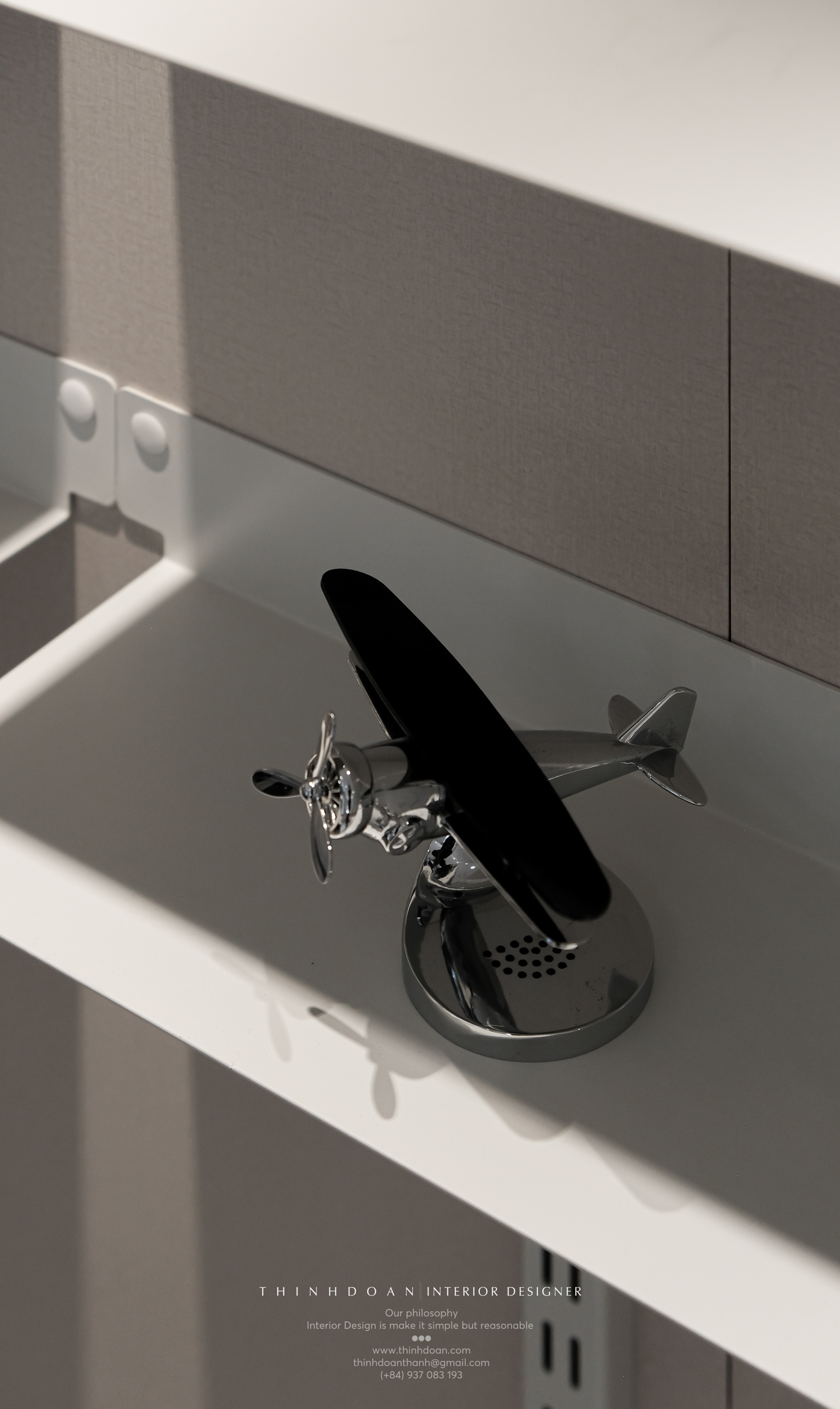 不引人注目的事物;不张扬的人(需结合具体语境确定the unobtrusive指代的是人还是物) 丨Thinh Doan(室内设计师)-26