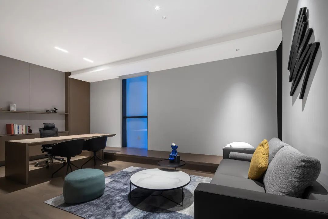 周应钦打造广州居然设计中心,光与影的慢时光美学空间-56